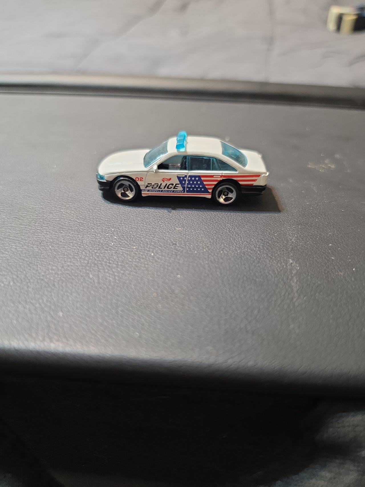 Hot Wheels '90s Chevrolet Caprice Police Car