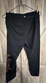 Gaiam Yoga Leggings Large Black with Flowers - Image 3
