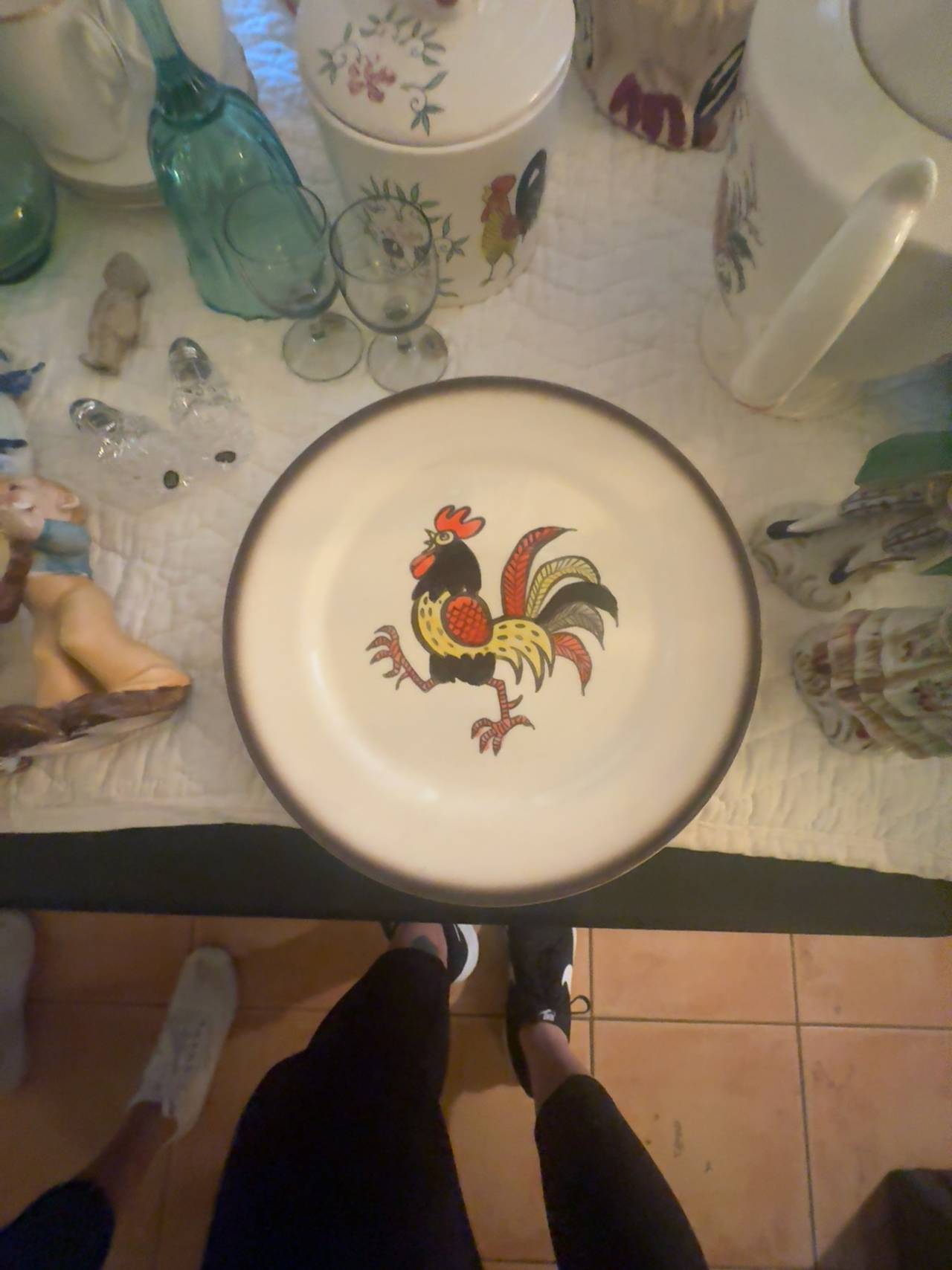 Metlox Poppytrail Red Rooster 10" Dinner Plate