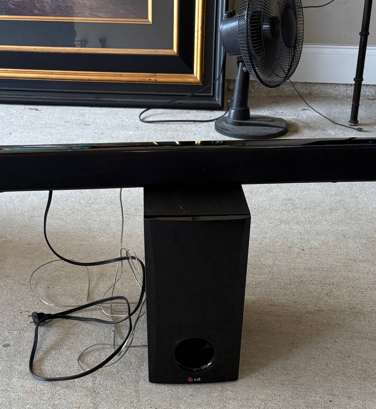 LG Soundbar with Subwoofer