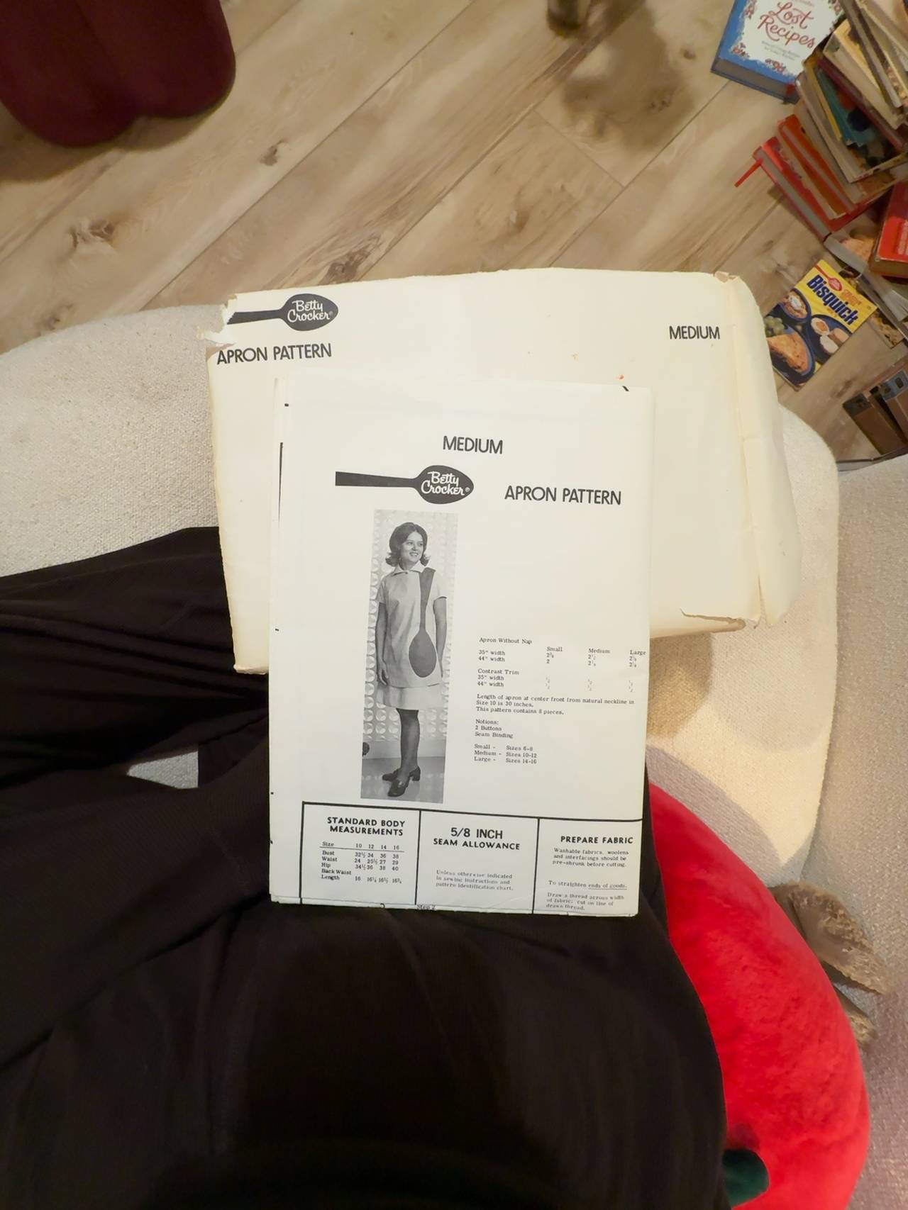 Betty Crocker Vintage Apron Pattern with Spoon Pocket