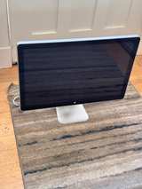 Apple LED Cinema Display 24-inch - Image 4