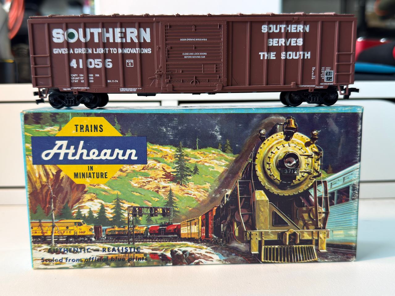 Athearn HO Scale Southern Railway 50' Boxcar #41056