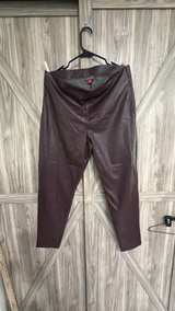 Vince Camuto Faux Leather Leggings Large Burgandy - Image 2