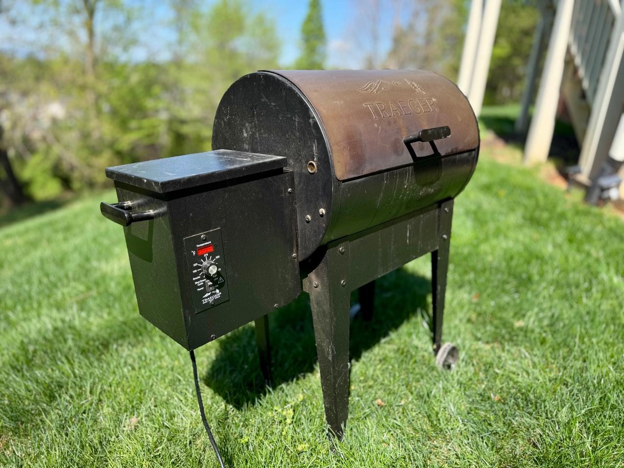 Traeger Junior Elite 20 Wood Pellet Grill