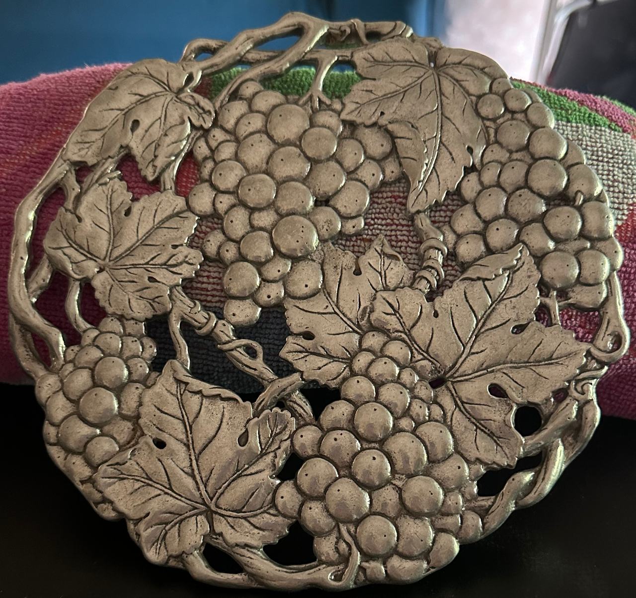 Arthur Court Grapevine Trivet