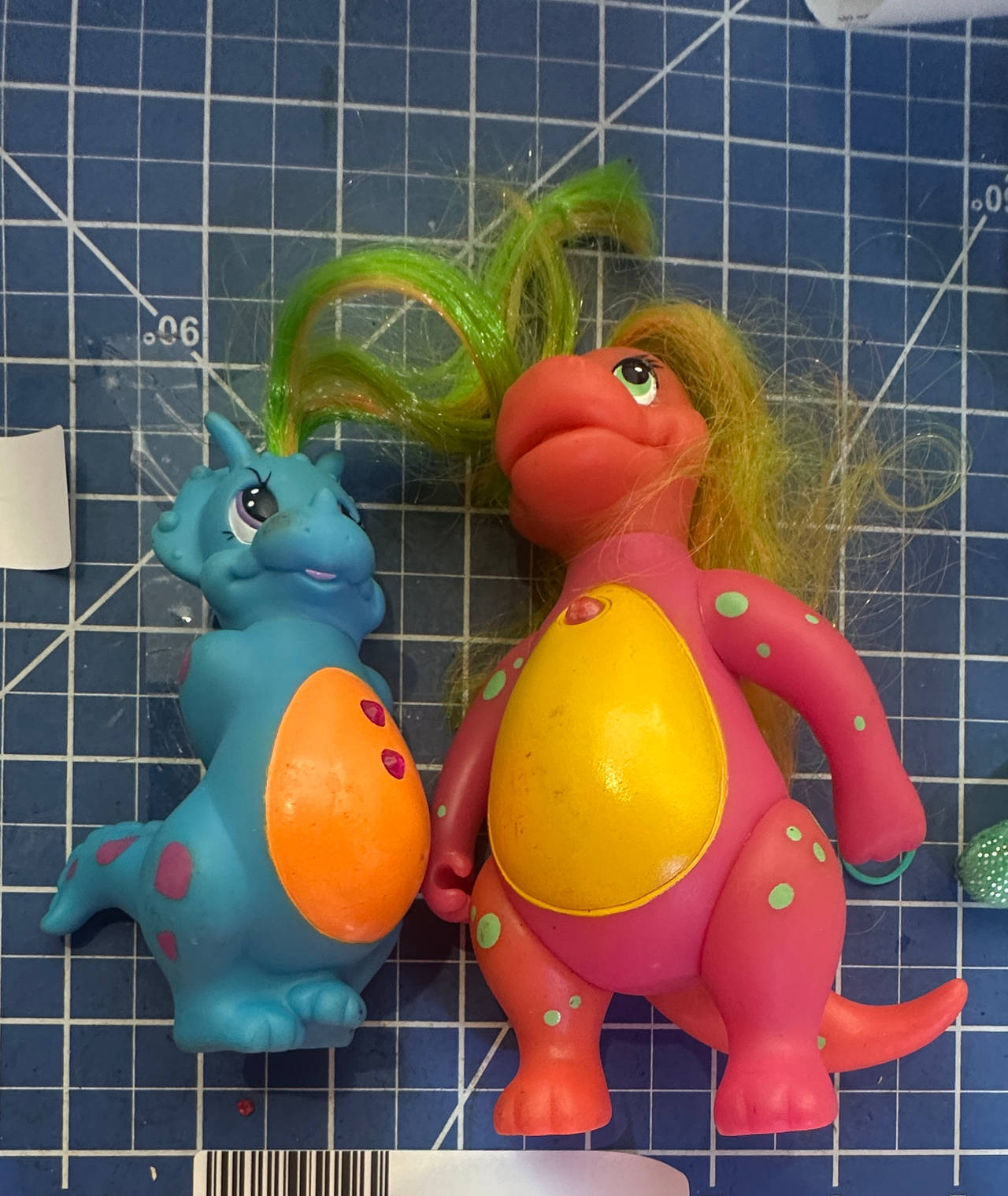 Darlin Dinos GEMDAZZLERS poseable figures vtg 1980s. 140