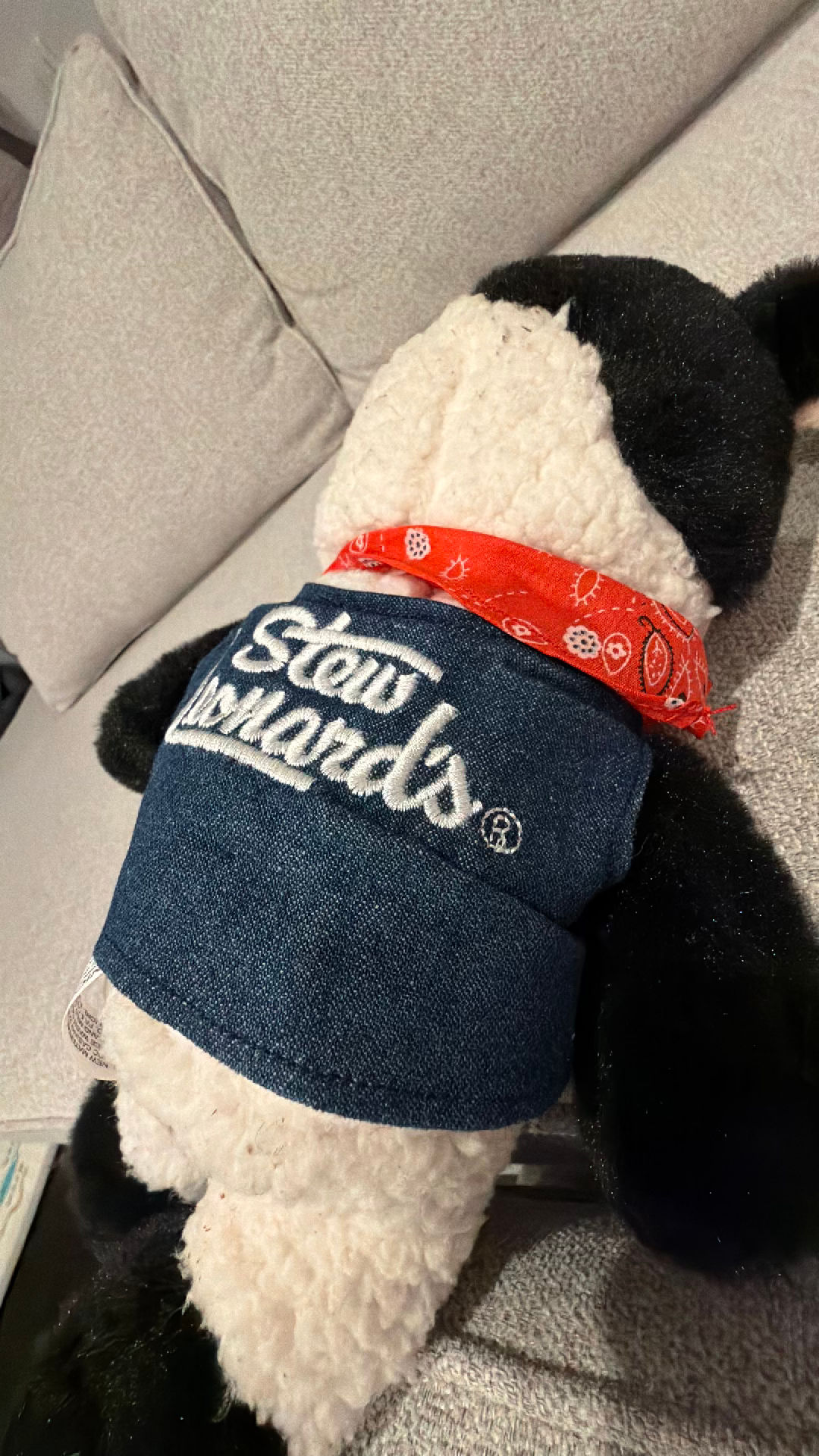 Stew Leonard’s Cow Plush Toy Moo Electronic Doll Talks Moos 