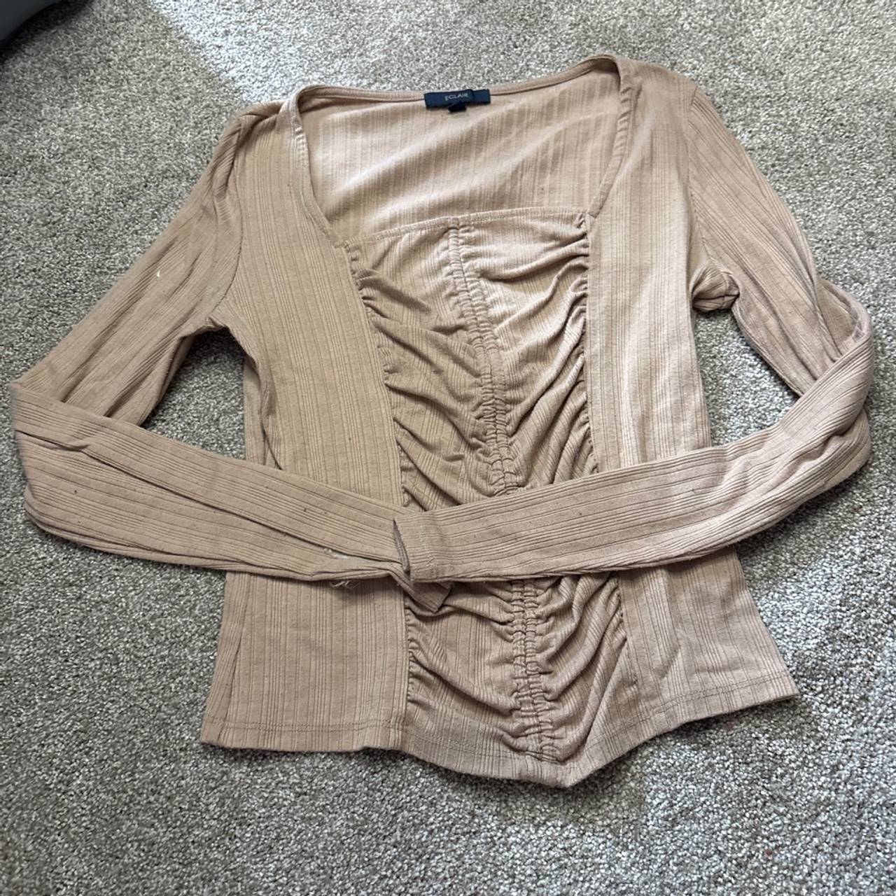 Eclair Ruched Front Ribbed Long Sleeve Top