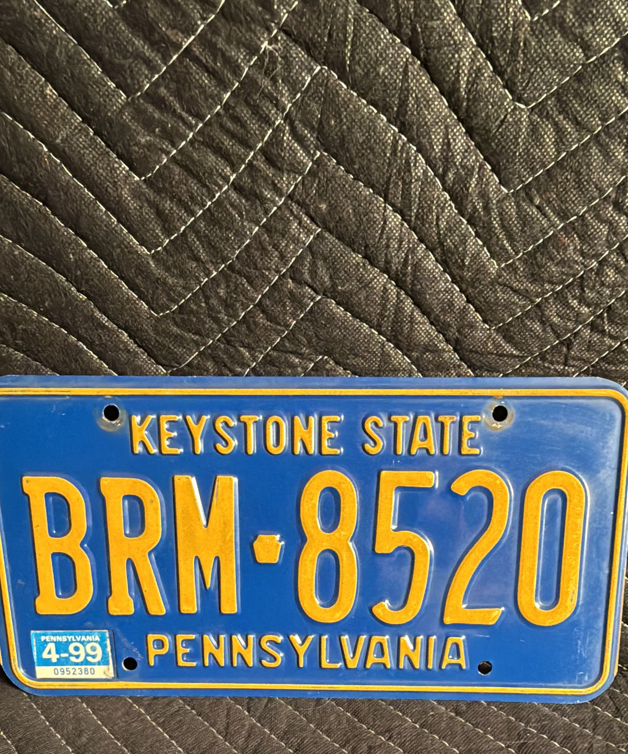 Vintage Pennsylvania License Plate (BRM-8520)