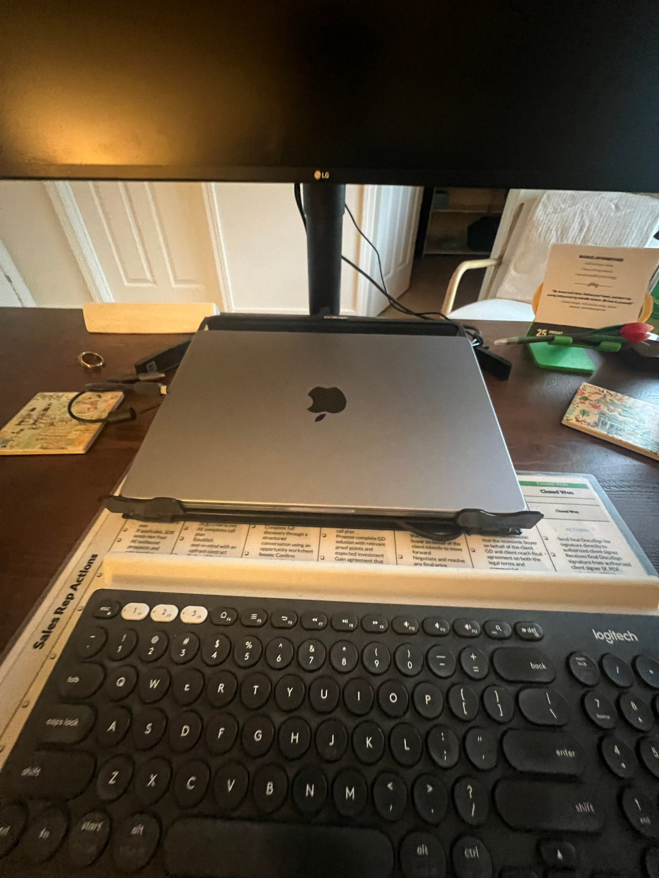 Apple MacBook