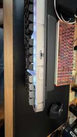 Logitech MX Mechanical Wireless Illuminated Keyboard - Image 4
