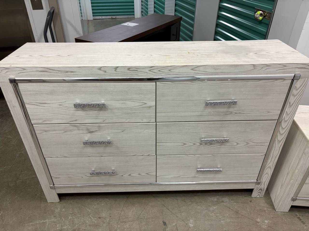 Ashley Altyra 6-Drawer Dresser White