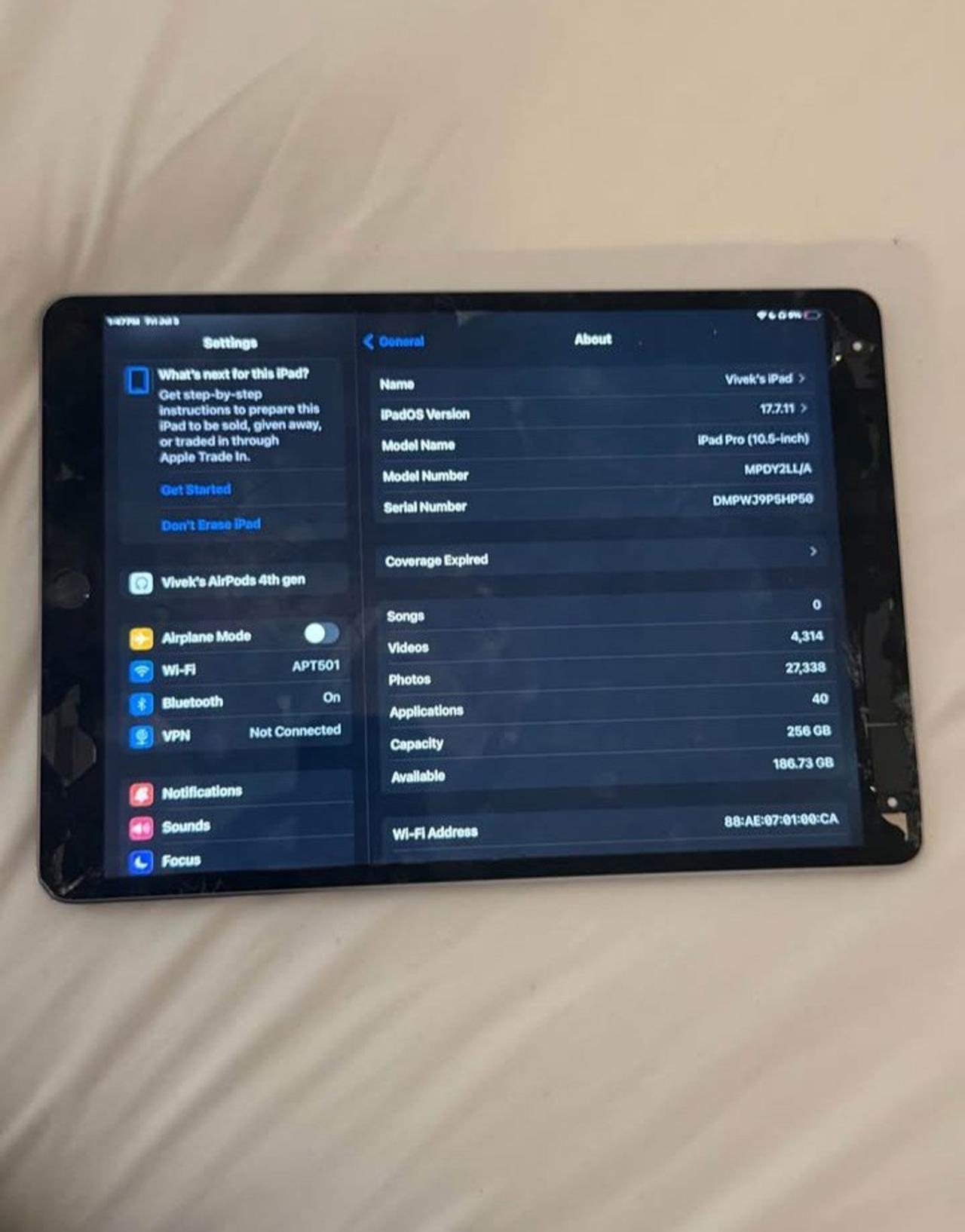 Apple iPad Pro 10.5-inch (2017) 256GB Wi-Fi + Cellular