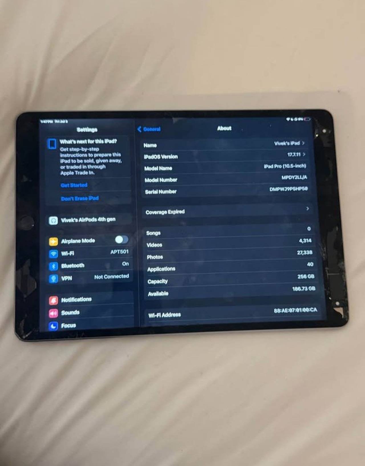 Apple iPad Pro 10.5-inch (2017) 256GB Wi-Fi + Cellular