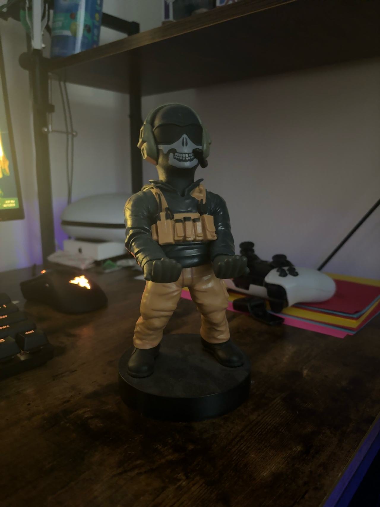 Cable Guys Call of Duty Ghost Phone & Controller Holder