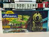 Athearn HO Scale Soo Line 40' Boxcar - Image 1