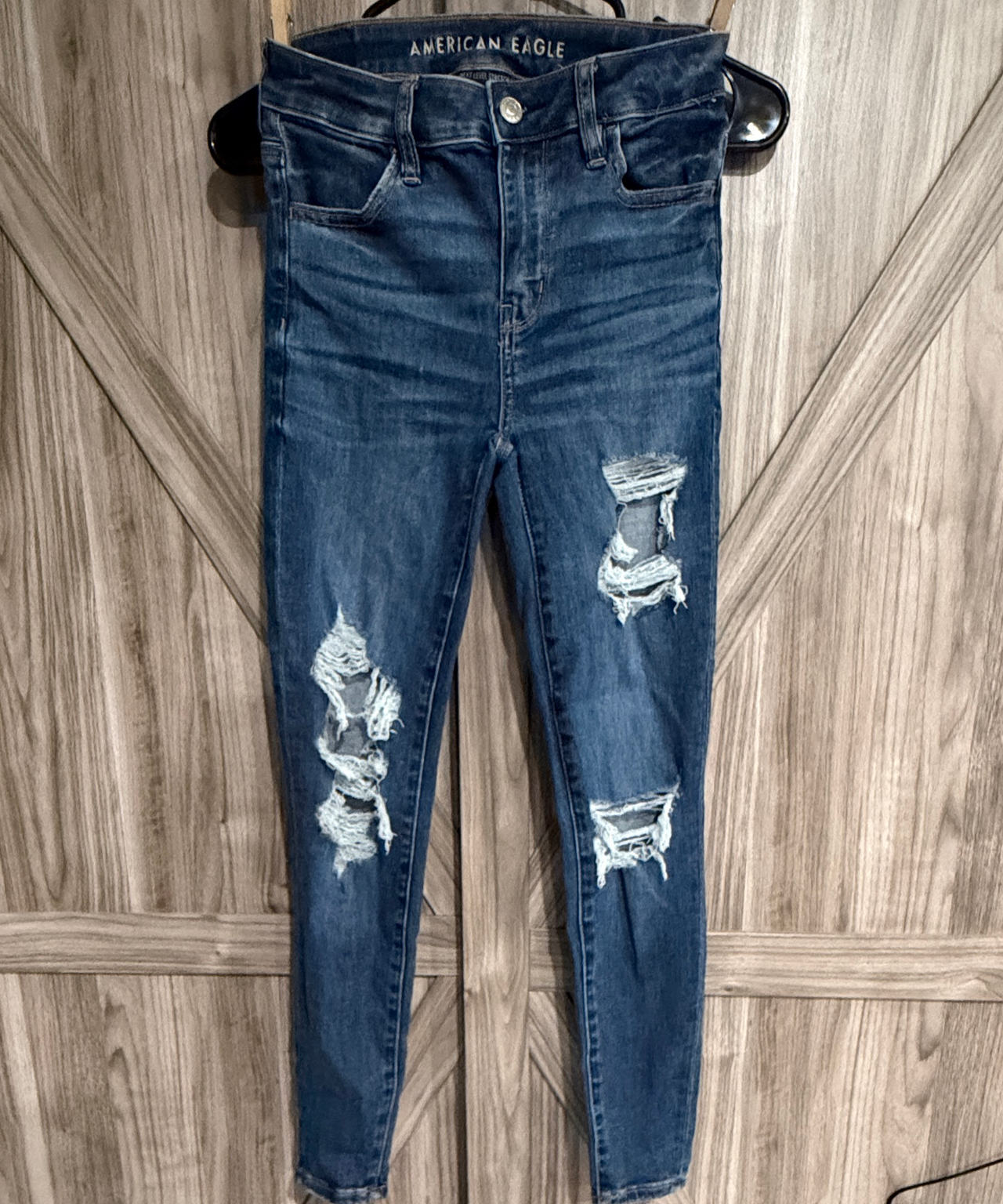 American Eagle High-Waisted Distressed Skinny Jeans size 2 Short