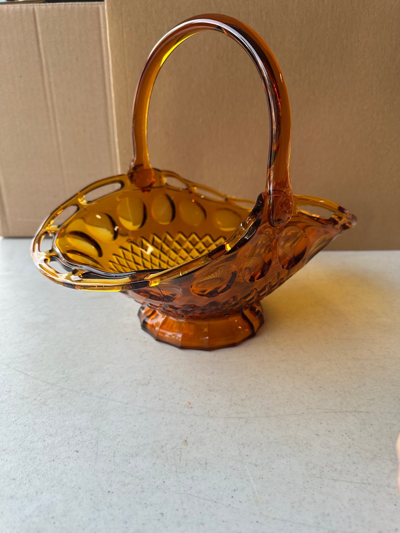 L.E. Smith Moon and Star Amber Glass Basket