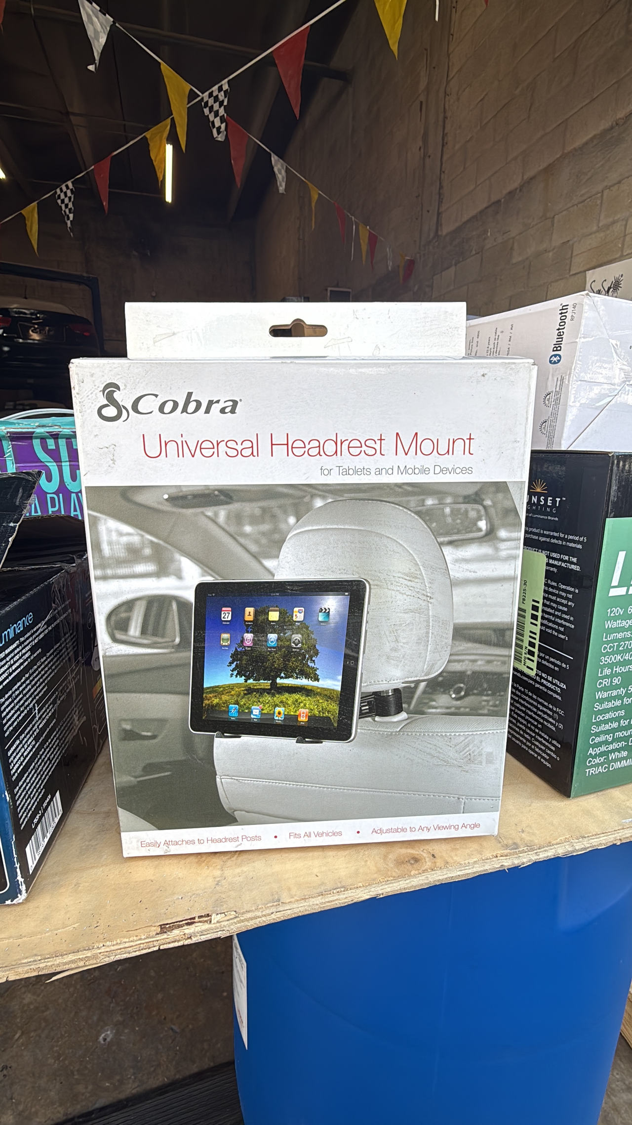 Cobra Universal Headrest Mount