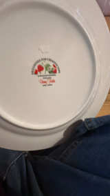 Strawberry Print Dinner Plates - Image 2