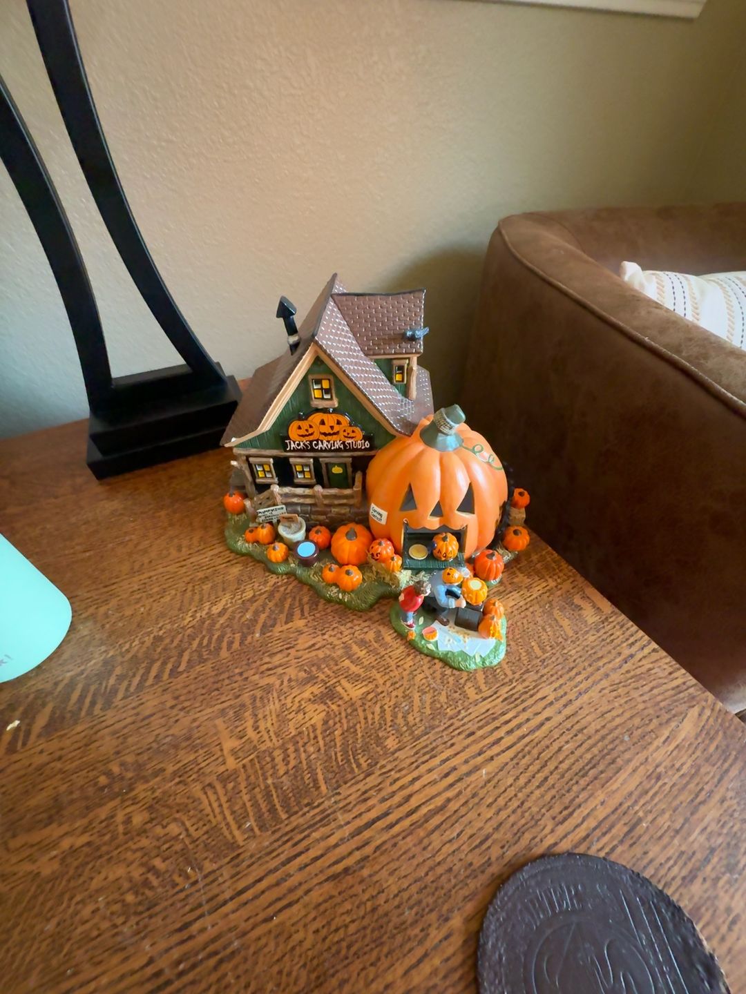 Department 56 Jack's Pumpkin Carving Studio