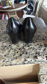 Kenneth Cole Reaction Women's Wedge Pumps - Image 2