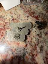 Grand Ole Opry Logo Lapel Pin Nashville - Image 4