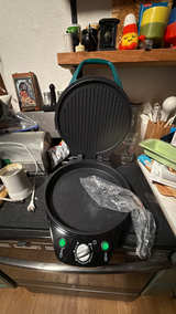 Chef's Counter 12" Electric Pizza Maker - Image 2