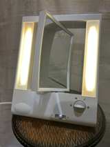 Remington Lighted Makeup Mirror - Image 7