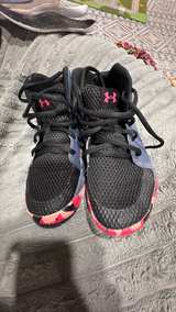 Under Armour Jet Basketball Shoes Sz 3.5Y - Image 2