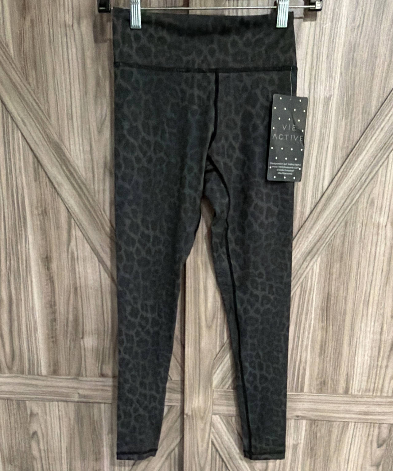 XS Vie Active Rockell Compression Leggings in Black Leopard NWT