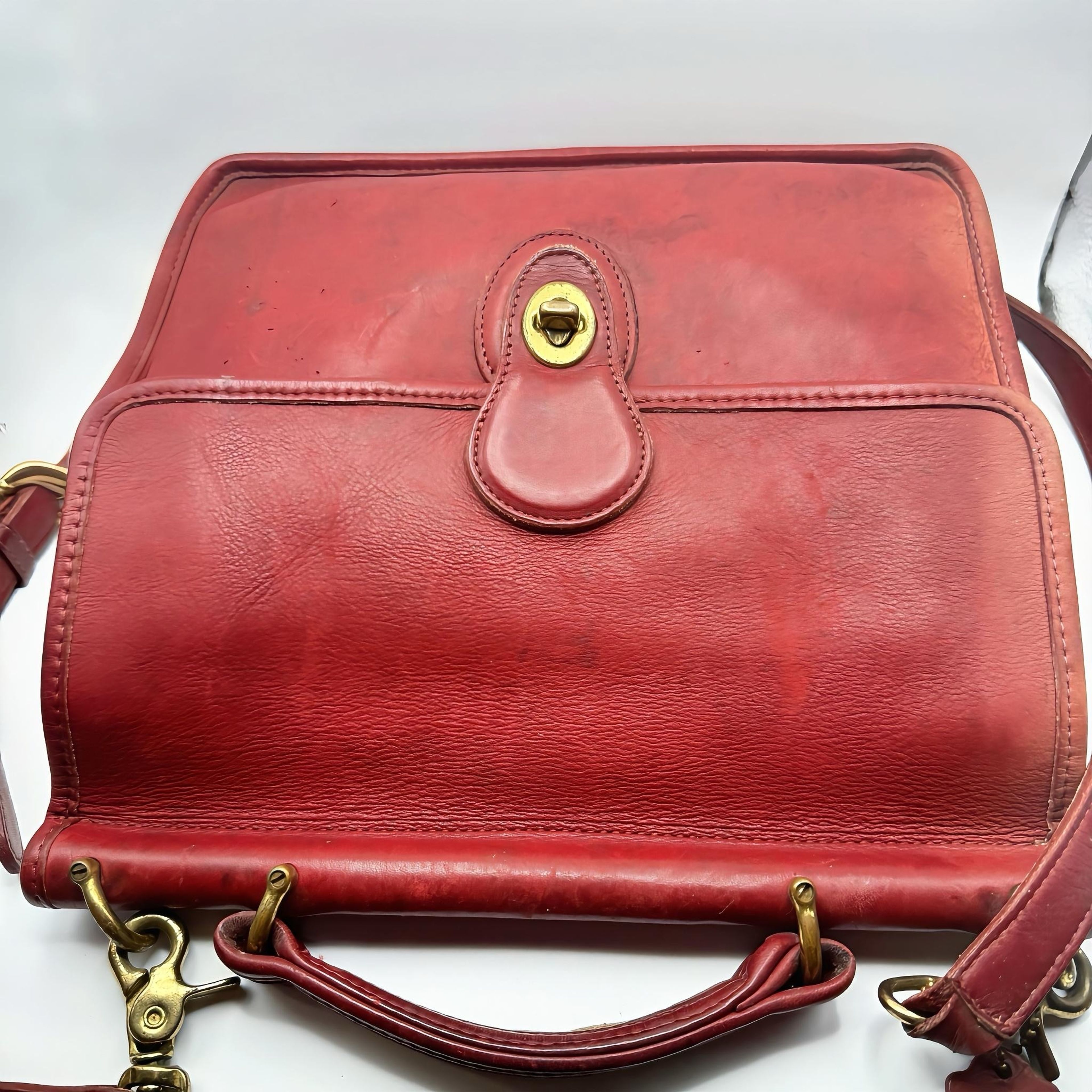 Coach Vintage Court Bag 9870 - Image 3