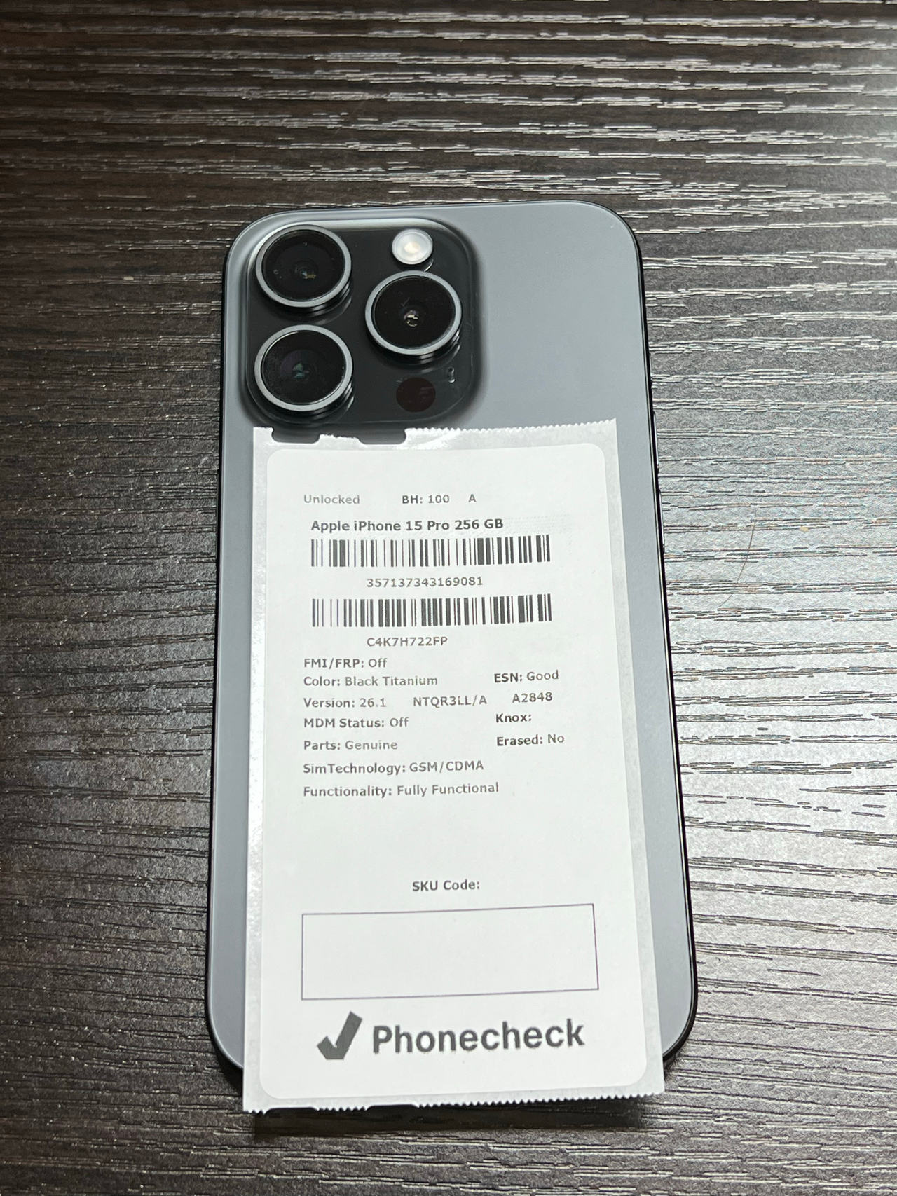 Apple iPhone 15 Pro 256GB Black Titanium unlocked 100% battery health