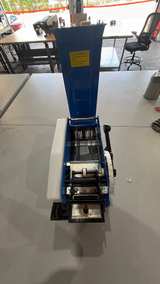 VEVOR Manual Gummed Tape Dispenser - Image 5