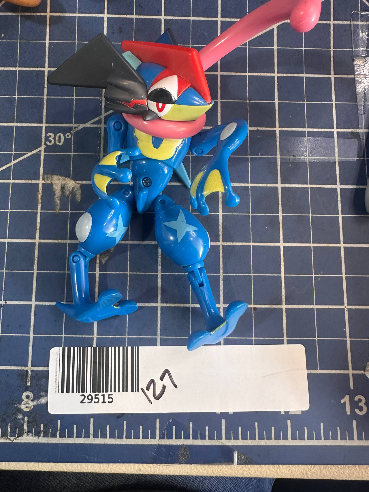 Pokémon Tomy Ash-Greninja Action Figure 6"