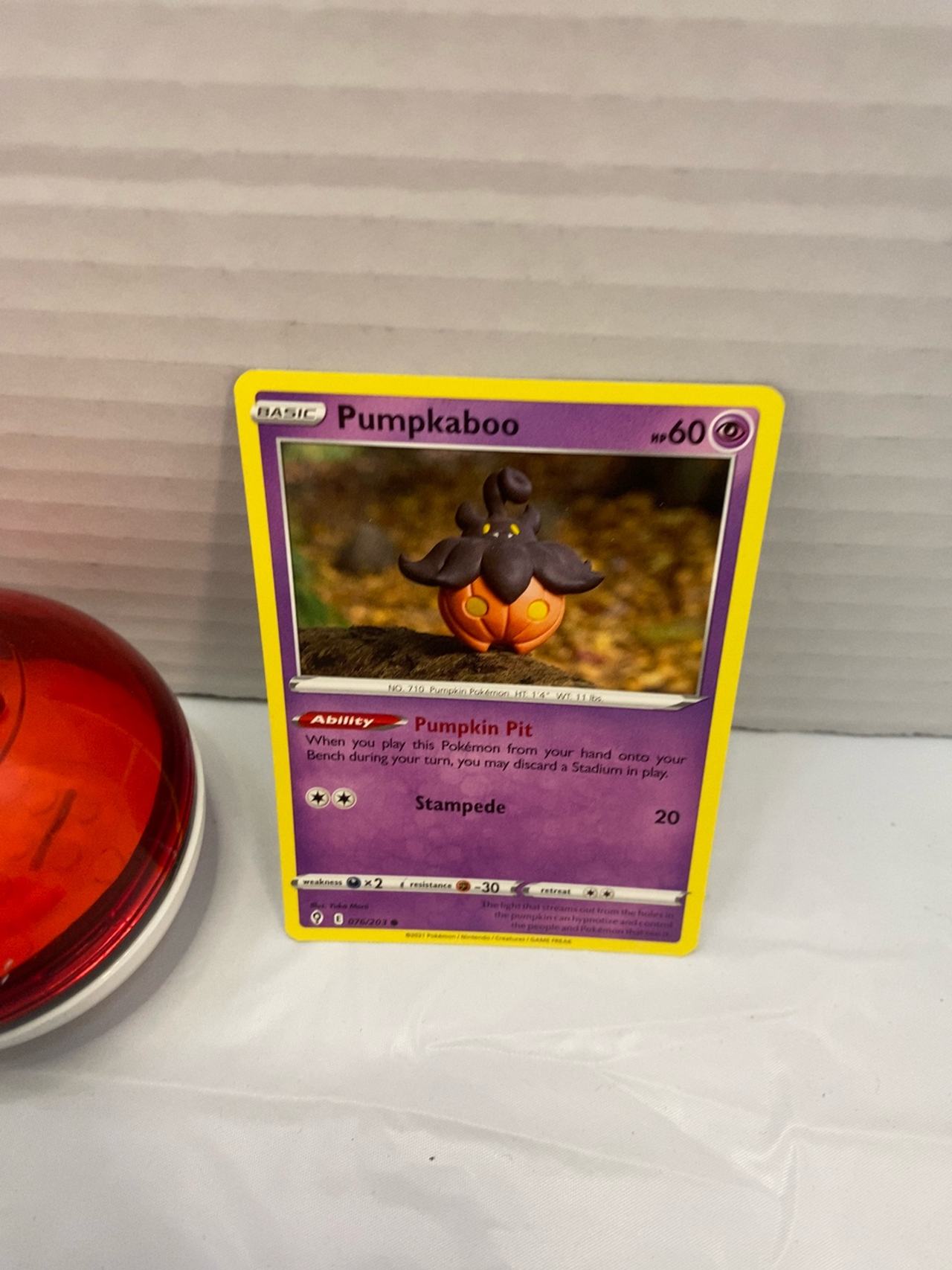 Pokemon Pumpkaboo 076/203 Reverse Holo Card