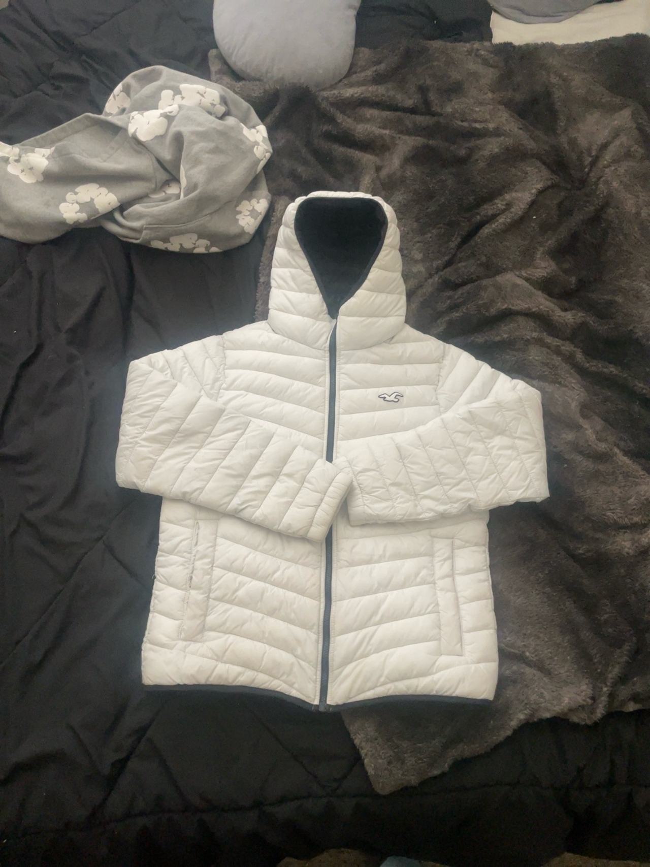 Hollister White Puffer Jacket Small