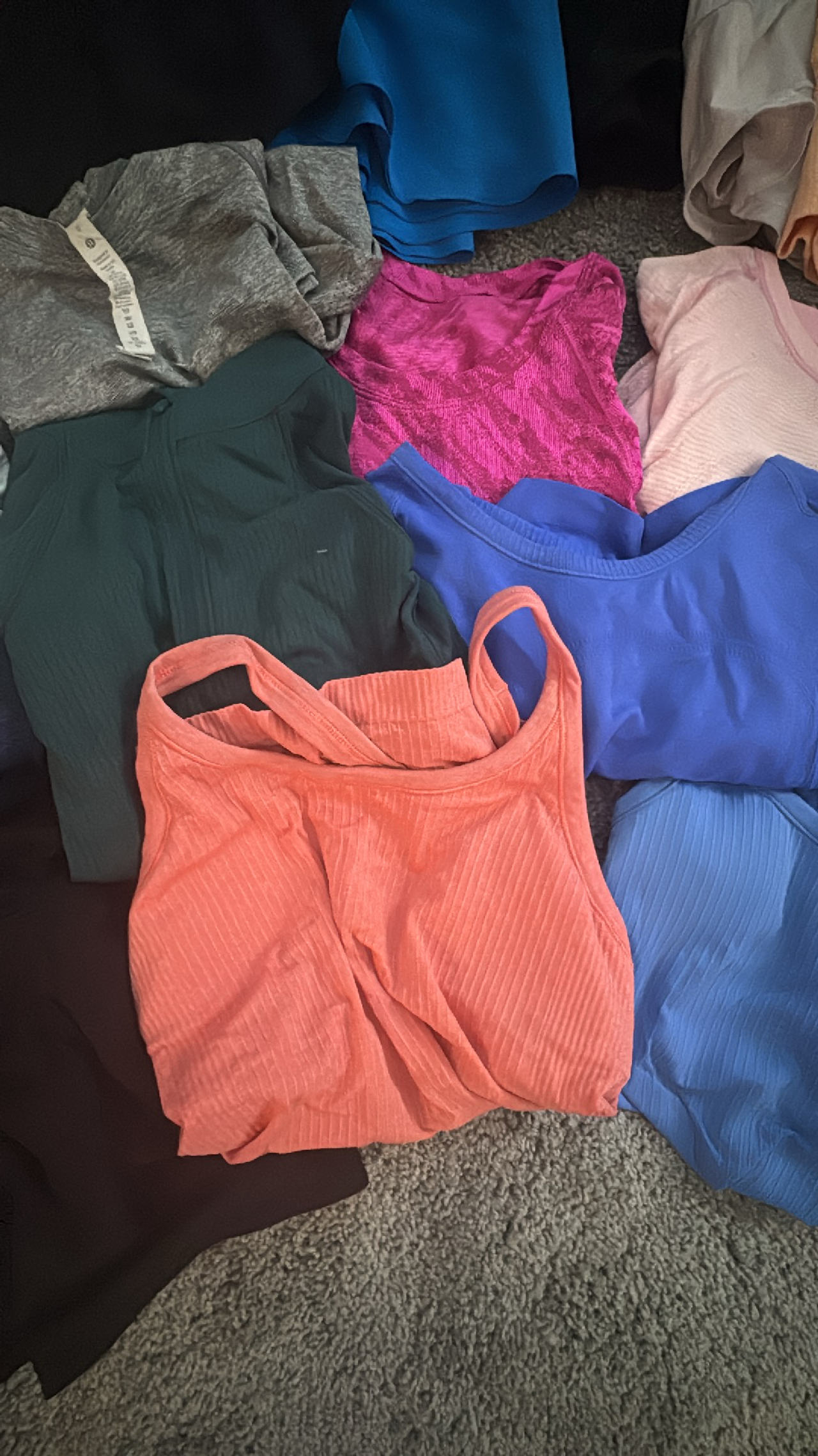 Women's Athletic Crop Tops