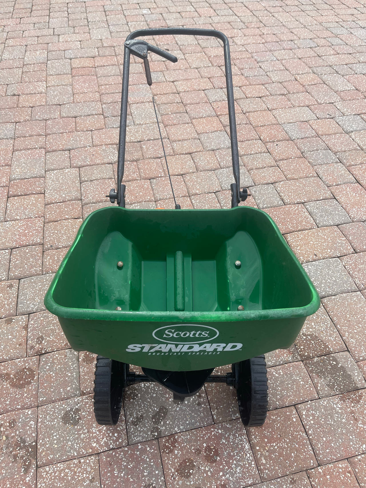 Scotts Standard Broadcast Spreader