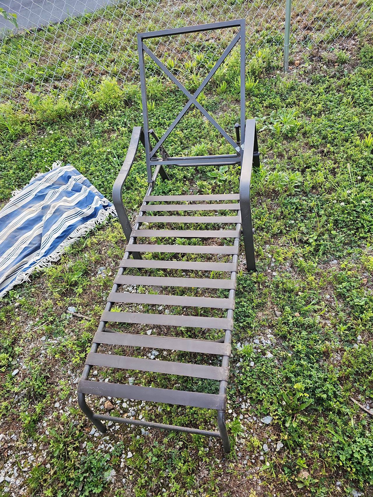 Metal Outdoor Chaise Lounge Chair