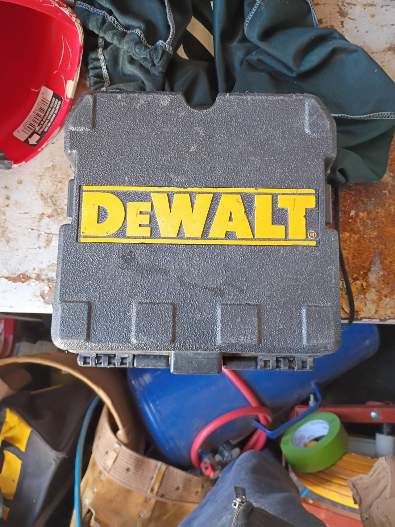 DeWalt DW088K Self-Leveling Cross Line Laser
