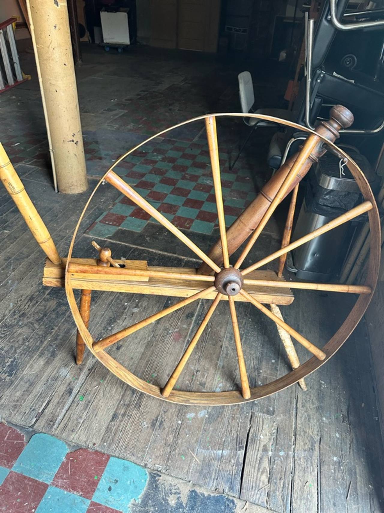 J Platt Great Wheel Antique Wooden Spinning Wheel