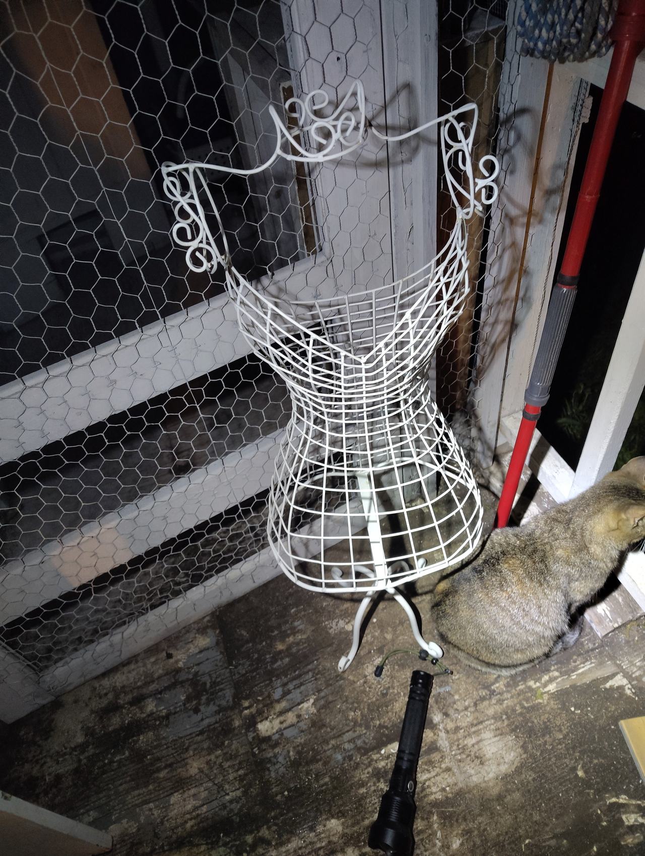 White Metal Wire Dress Form Mannequin 35 in tall