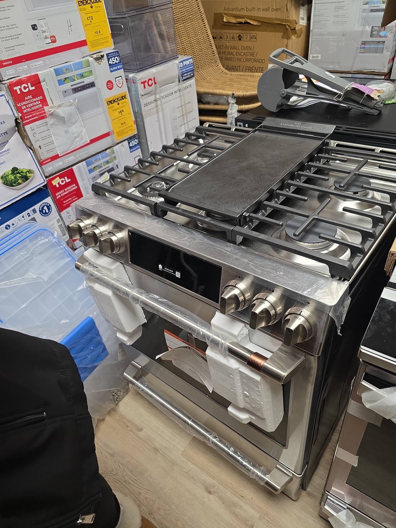 GE Cafe 30" Smart Slide-In Front-Control Gas Range with Convection