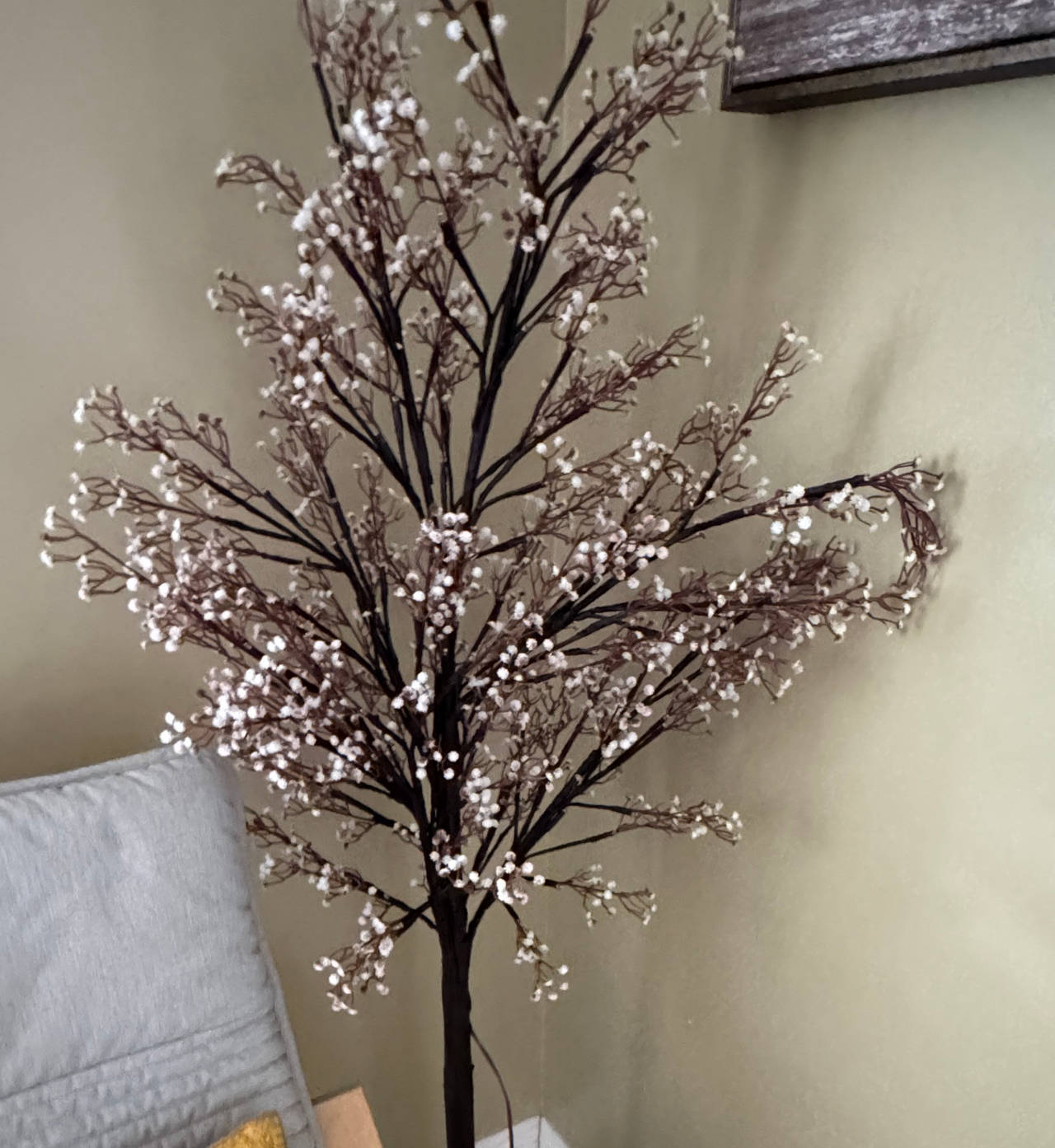 Lighted Baby's Breath Artificial Tree