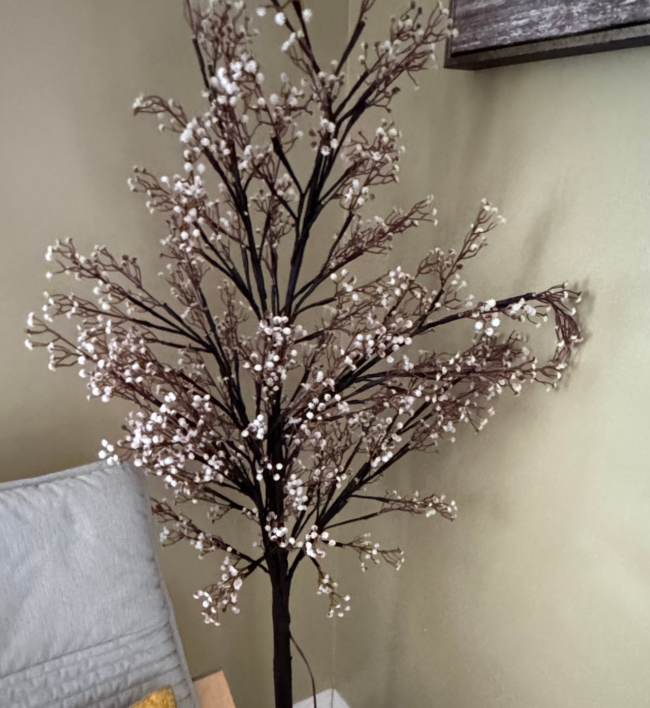Lighted Baby's Breath Artificial Tree