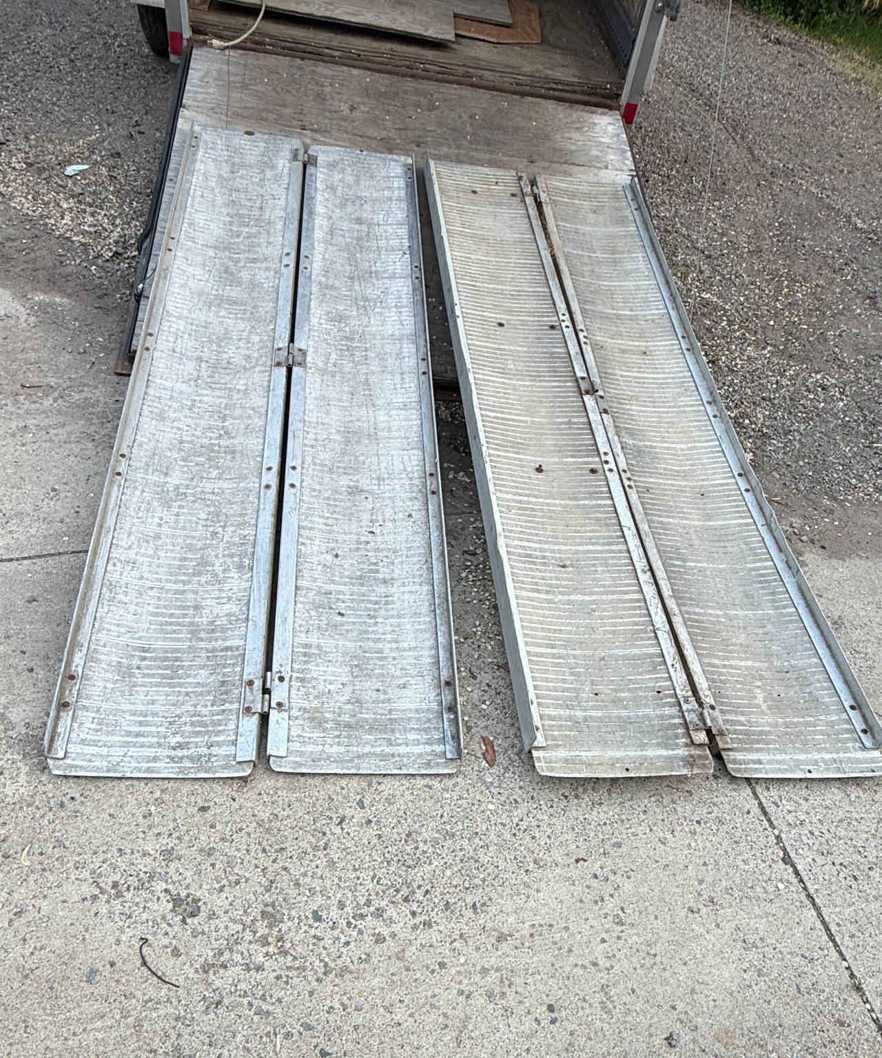 2 Pairs 8 foot Aluminum Folding Loading Ramps