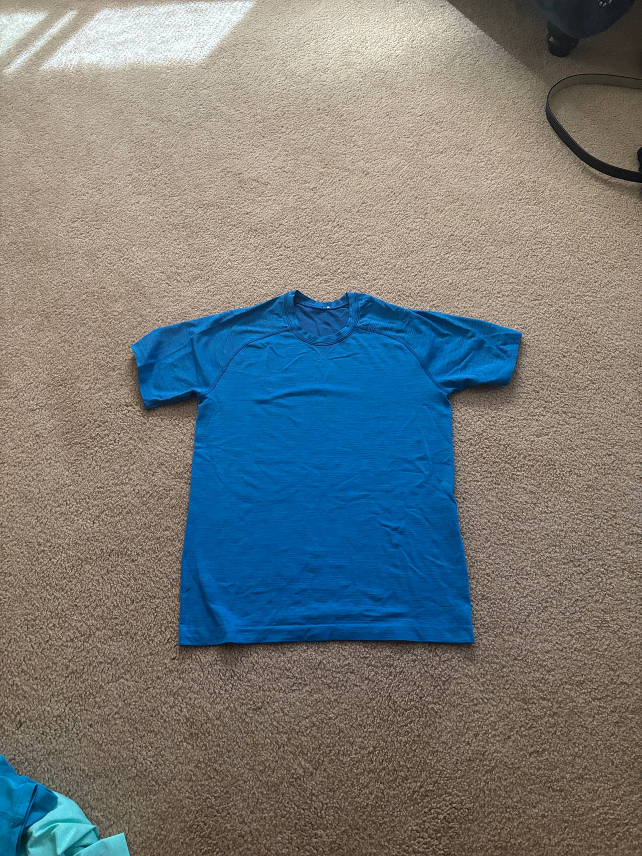Lululemon Men’s Metal vent tech 
Size medium 