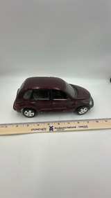 Maisto 1:18 Chrysler PT Cruiser Diecast Model Car - Image 3